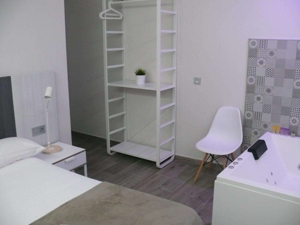Hostal Letto Dal Mare Valencia Exteriör bild