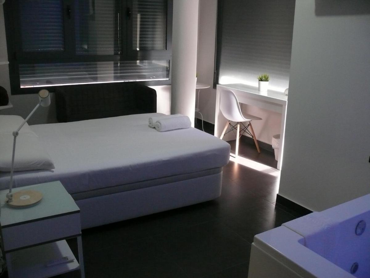 Hostal Letto Dal Mare Valencia Exteriör bild