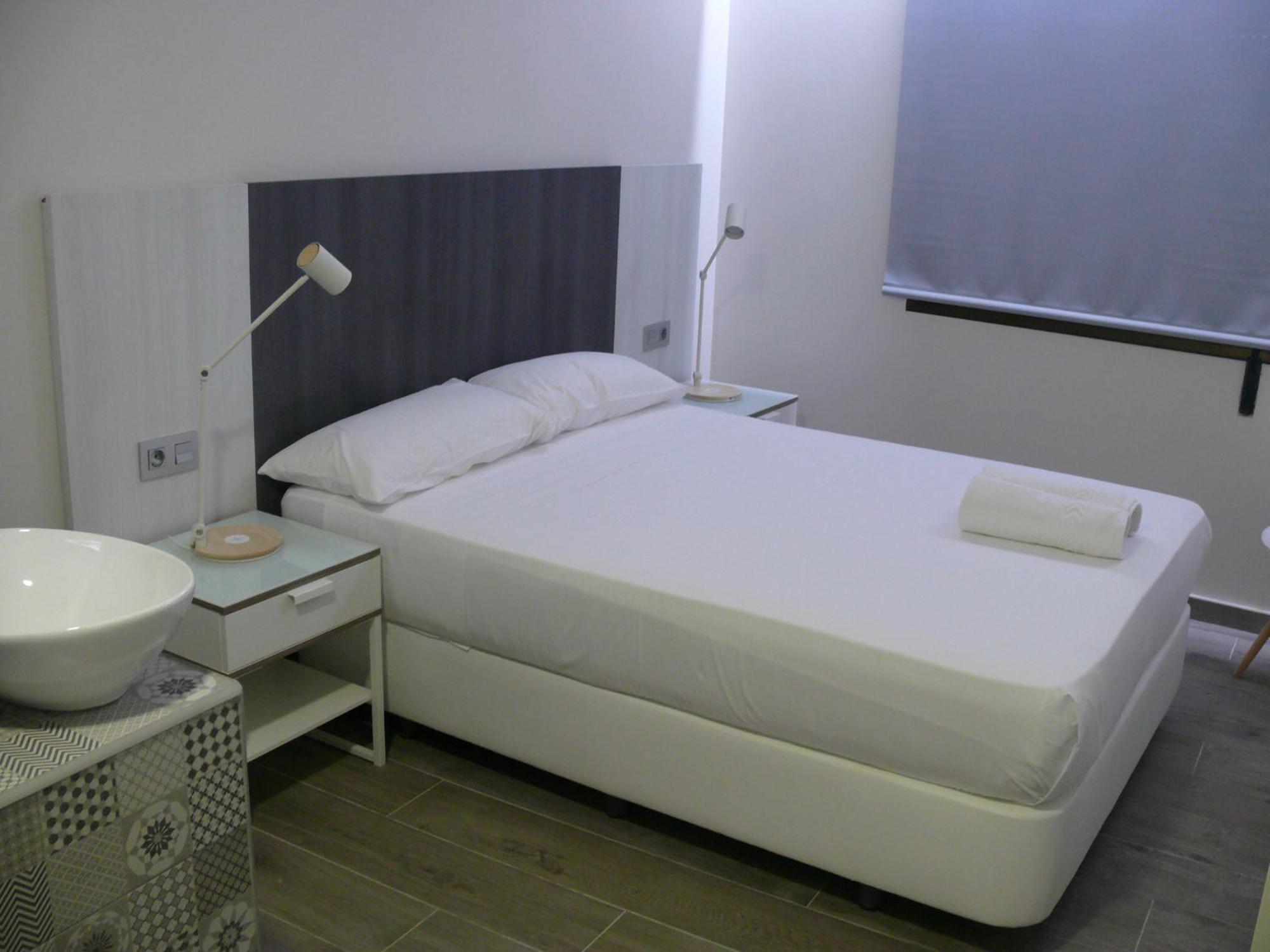 Hostal Letto Dal Mare Valencia Exteriör bild